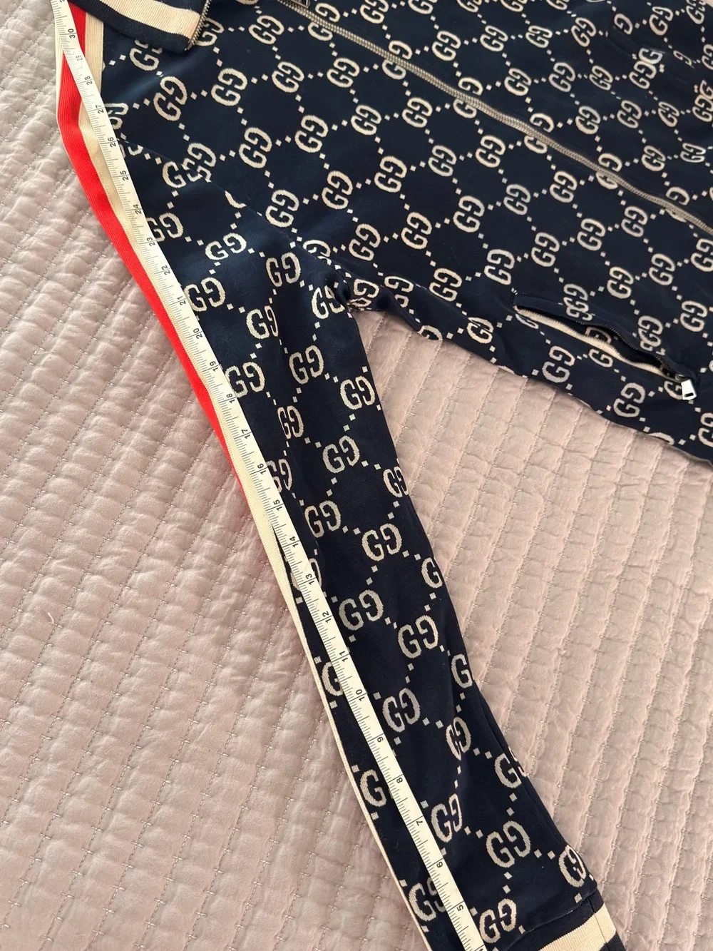 Gucci Navy and Cream GG Logo Track Jacket with Red Shoulder Stripe - Picture 5 of 9